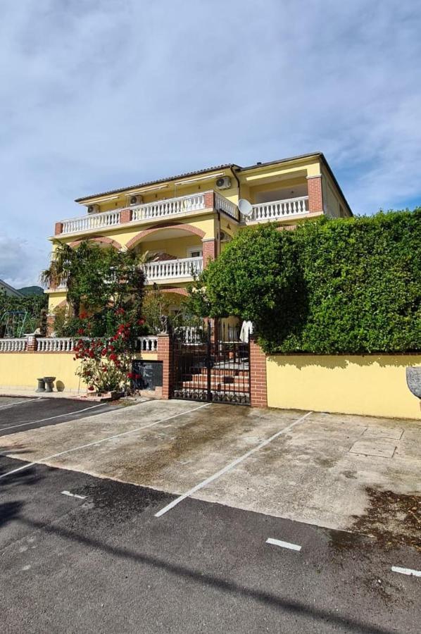 Bed & Breakfast Barbara Novi Vinodolski Exterior photo